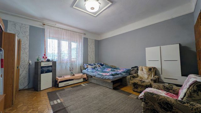 Eladó családi ház, Kecskeméten 38 M Ft, 3 szobás