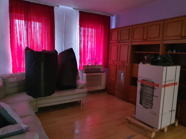 Eladó családi ház, Nyírlövőn 13.9 M Ft, 2 szobás