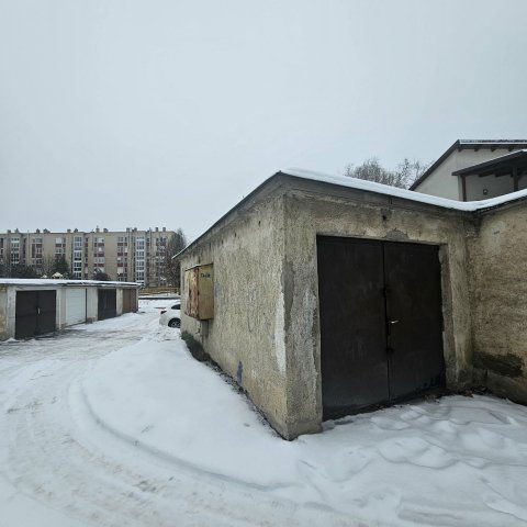 Eladó garázs, Komáromban 7.5 M Ft / költözzbe.hu