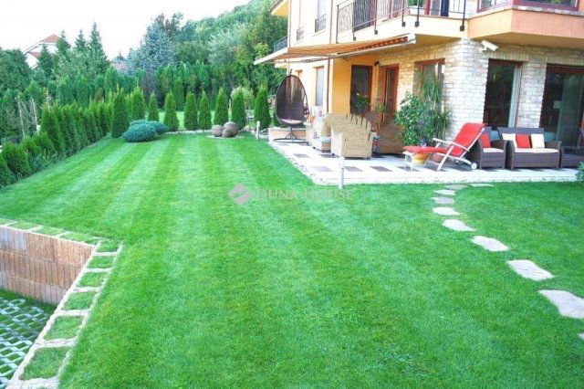 Eladó téglalakás, Budapesten, III. kerületben 239 M Ft, 4 szobás