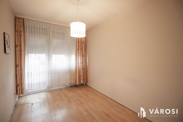 Kiadó panellakás, albérlet, Győrött 165 E Ft / hó, 2 szobás