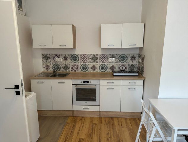 Kiadó téglalakás, albérlet, V. kerületben, Balassi Bálint utcában