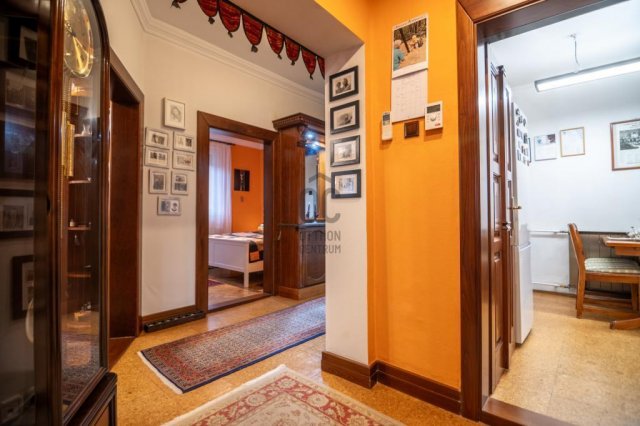 Eladó családi ház, Budapesten, XV. kerületben 189 M Ft, 6 szobás