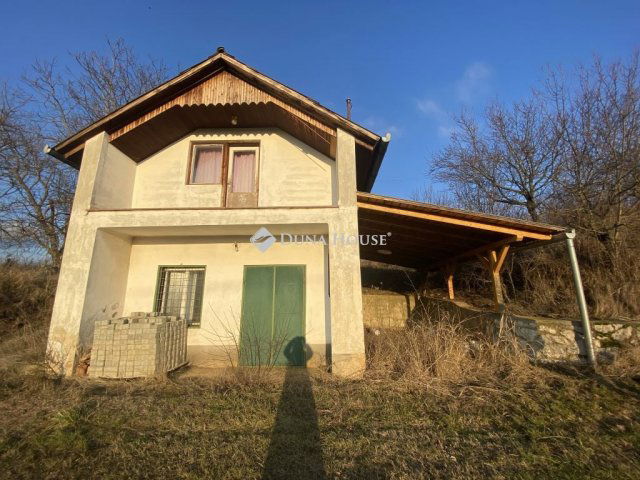 Eladó családi ház, Pécsváradon 16.5 M Ft, 2 szobás