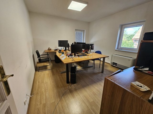 Kiadó családi ház, albérlet, Szentendrén 1800 E Ft / hó
