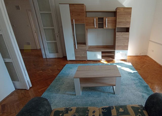 Kiadó téglalakás, albérlet, Szegeden, Osztrovszky utcában