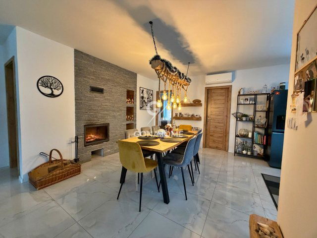 Eladó családi ház, Veszprémben 133 M Ft, 1+1 szobás