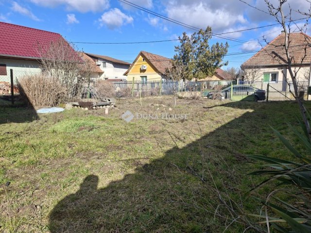 Eladó családi ház, Sülysápon 35 M Ft, 1 szobás