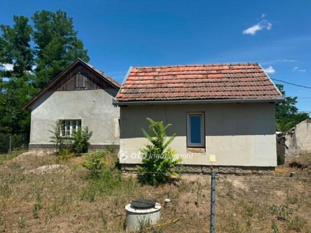 Eladó családi ház, Újszilváson 14.9 M Ft, 3+1 szobás