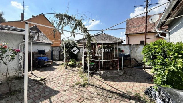 Eladó családi ház, Szombathelyen 49 M Ft, 3+1 szobás
