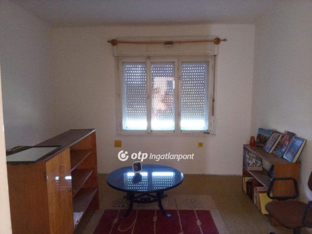 Eladó családi ház, Sásdon 13 M Ft, 2 szobás