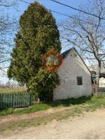 Eladó nyaraló, Nyugotszenterzsébeten 3.9 M Ft, 2 szobás