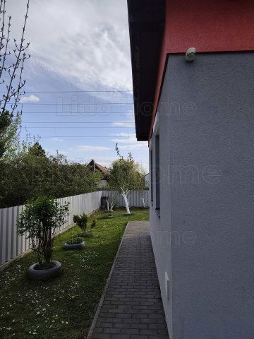 Eladó ipari ingatlan, Balatonkenesén 380 M Ft