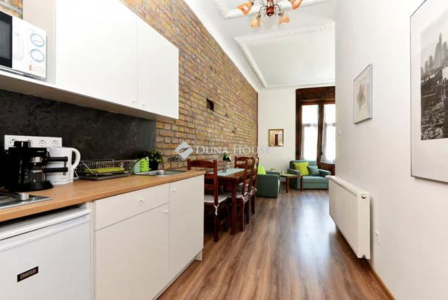 Eladó téglalakás, Budapesten, VIII. kerületben 187.1 M Ft