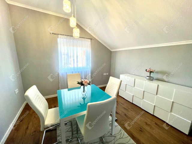 Eladó téglalakás, Siófokon 75 M Ft, 3 szobás