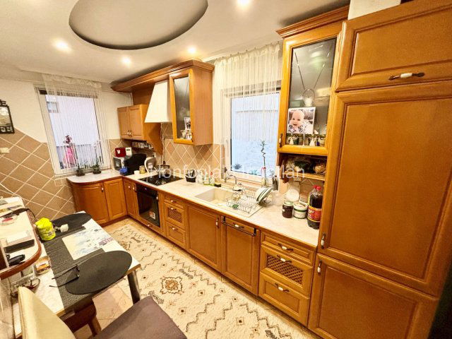 Eladó családi ház, Nyíregyházán 94 M Ft, 3+1 szobás