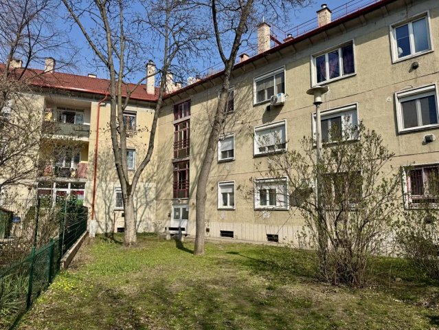 Eladó téglalakás, XX. kerületben, Közműhelytelep utcában