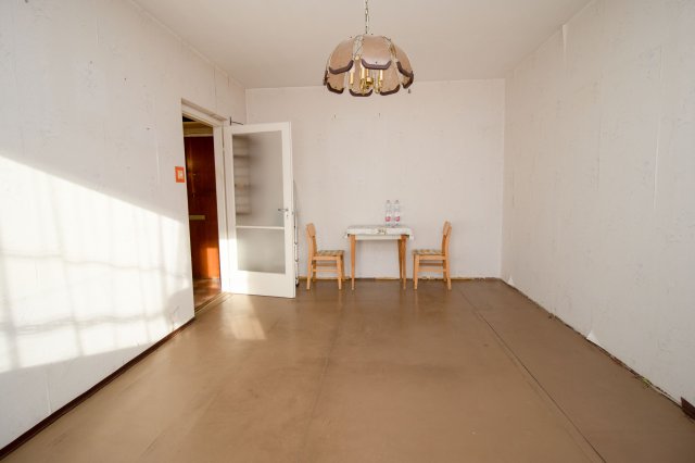 Eladó panellakás, Ajkán 29.5 M Ft, 2 szobás