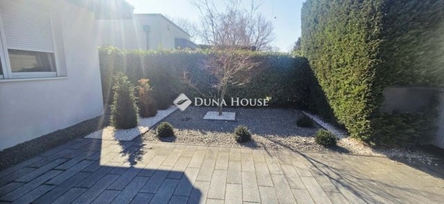 Eladó ikerház, Fóton 219 M Ft, 4 szobás / költözzbe.hu