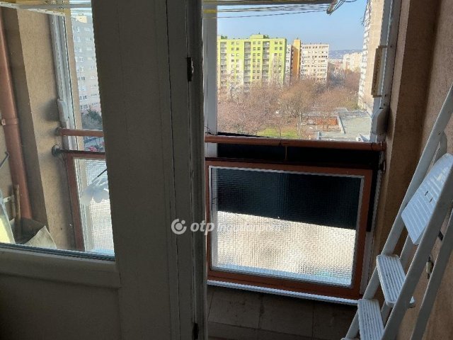 Eladó panellakás, Budapesten, XIV. kerületben 64 M Ft, 1+1 szobás