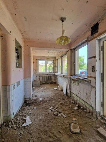 Eladó családi ház, Erdőkertesen 67.9 M Ft, 3 szobás