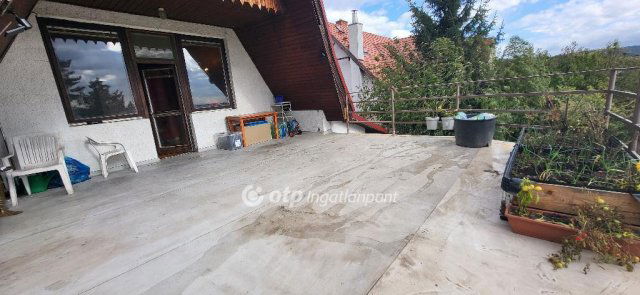 Eladó családi ház, Budakeszin 189.7 M Ft, 9 szobás