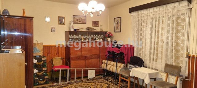 Eladó családi ház, Budaörsön 59.9 M Ft, 2 szobás