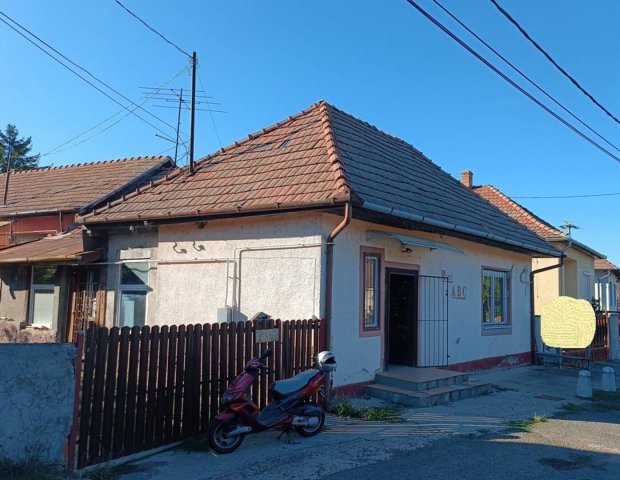 Eladó családi ház, Kemencén 21.9 M Ft, 3 szobás