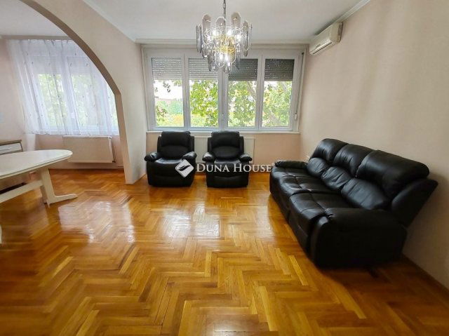 Kiadó téglalakás, albérlet, Békéscsabán 145 E Ft / hó