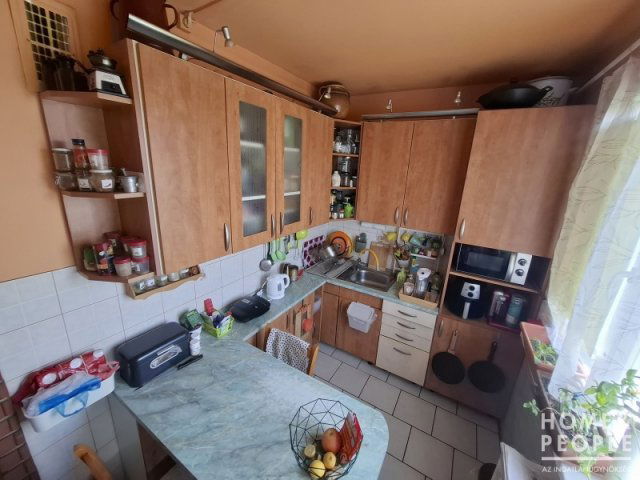 Eladó téglalakás, Szegeden 54.5 M Ft, 4 szobás