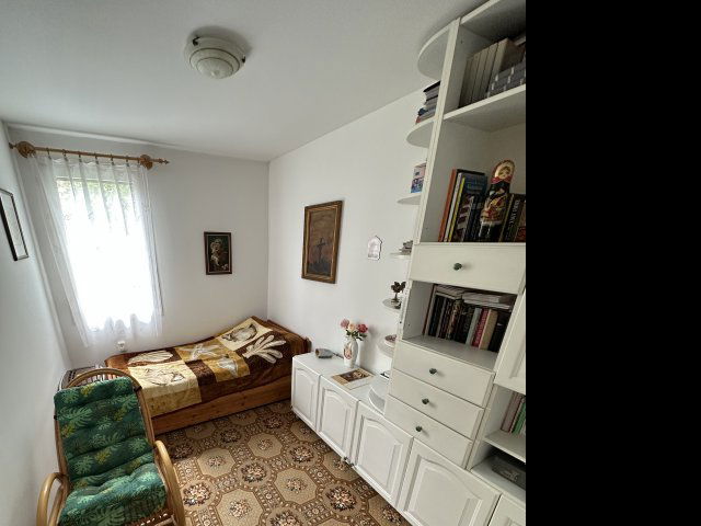 Eladó nyaraló, Csákváron 179.99 M Ft, 8 szobás