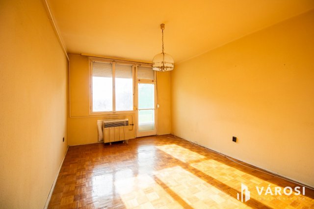 Eladó téglalakás, Orosházán 20 M Ft, 2 szobás