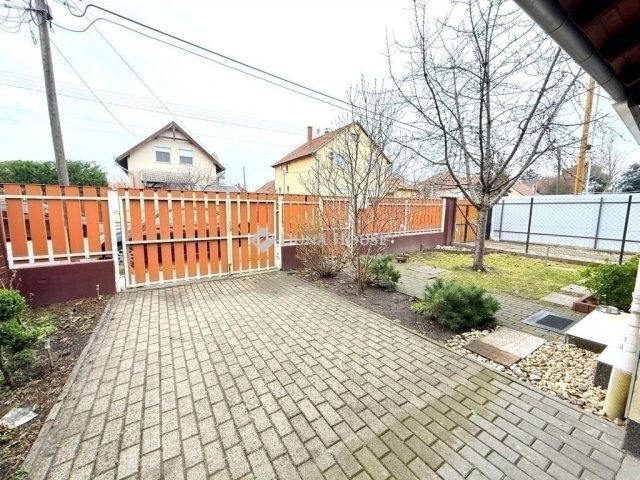 Eladó sorház, Budapesten, XVIII. kerületben 79.9 M Ft, 2 szobás