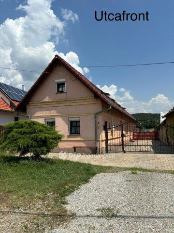 Eladó családi ház, Cserkúton 69 M Ft, 4 szobás