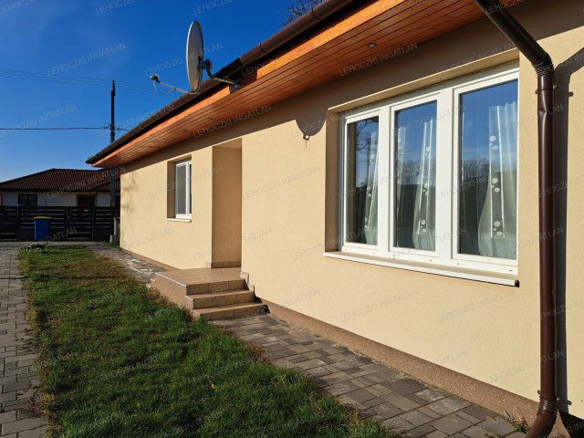 Eladó családi ház, Nyíregyházán 88.5 M Ft, 4 szobás
