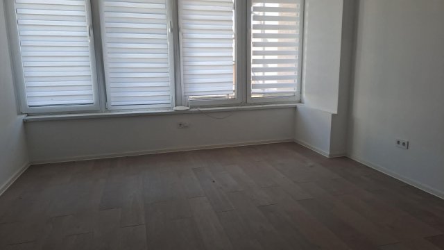 Kiadó iroda, Esztergomban 90 E Ft / hó / költözzbe.hu