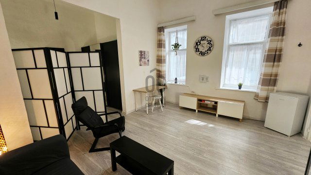 Kiadó téglalakás, albérlet, VII. kerületben, Vörösmarty utcában
