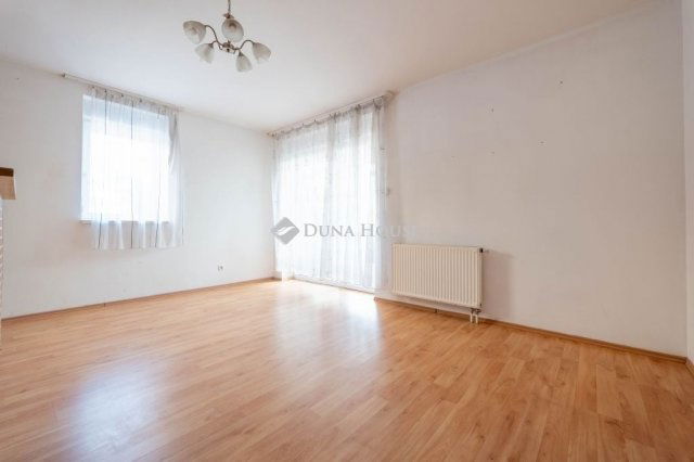 Eladó téglalakás, Budapesten, XVI. kerületben 115 M Ft, 3 szobás