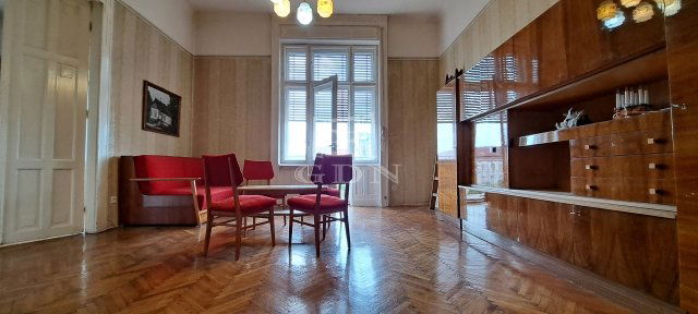 Eladó téglalakás, Budapesten, VI. kerületben 84.3 M Ft, 2 szobás