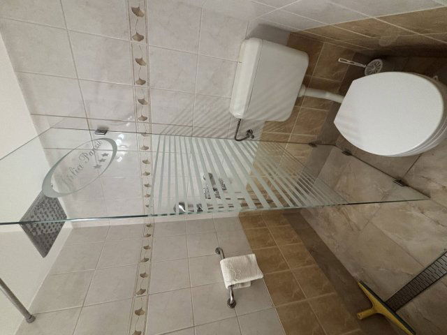 Eladó üzlethelyiség, Hajdúszoboszlón 650 M Ft, 13 szobás