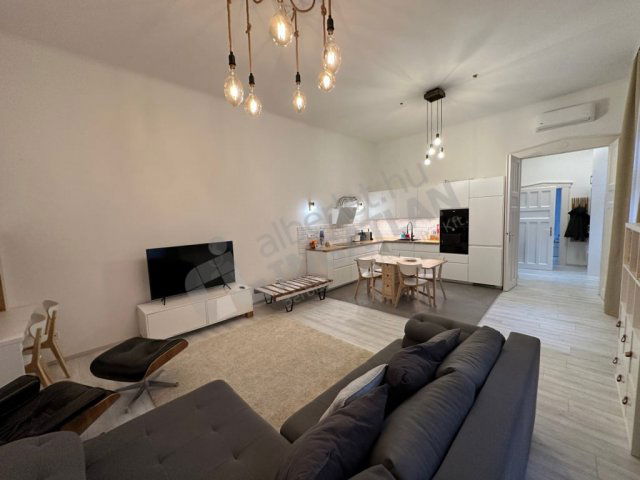 Kiadó téglalakás, albérlet, XIII. kerületben, Hegedűs Gyula utcában