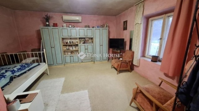 Eladó családi ház, Kókán 19.9 M Ft, 1 szobás
