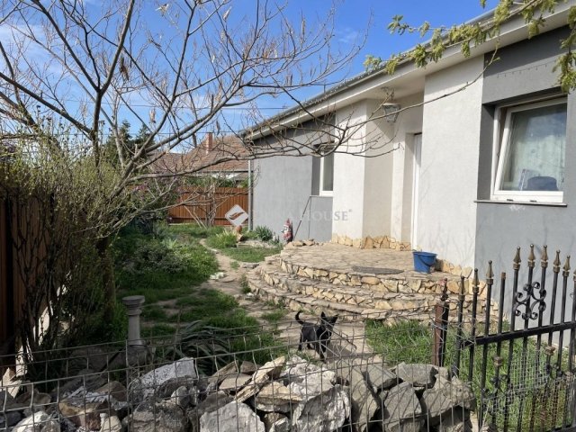 Eladó családi ház, Pilisen 115 M Ft, 7 szobás