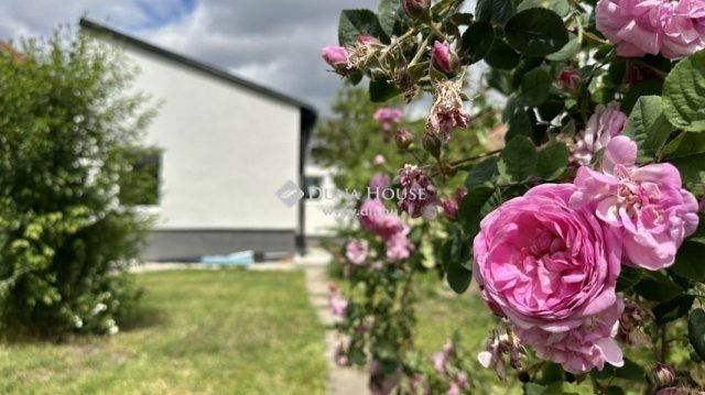 Eladó családi ház, Budapesten, XVIII. kerületben 84.9 M Ft