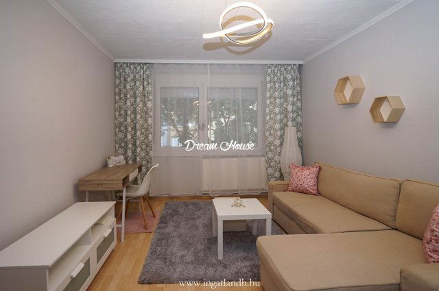 Kiadó téglalakás, albérlet, Nyíregyházán, Dohány utcában