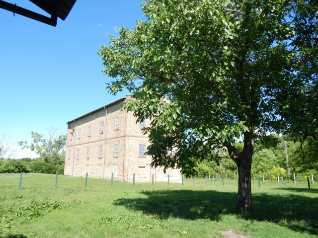 Eladó családi ház, Enyingen 60 M Ft, 4 szobás
