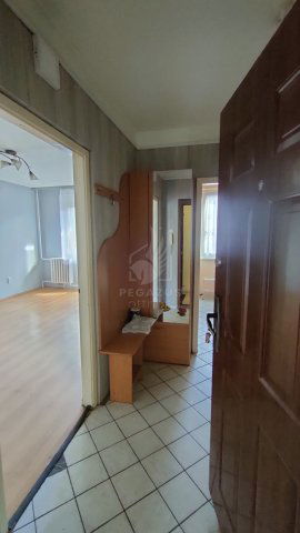 Kiadó panellakás, albérlet, Ózdon 60 E Ft / hó, 1+1 szobás