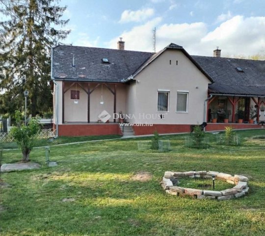 Eladó családi ház, Bábonymegyeren 56 M Ft, 3 szobás