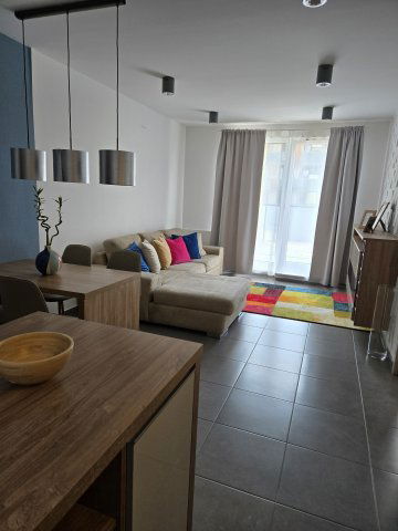 Kiadó téglalakás, albérlet, VIII. kerületben, Corvin sétányon