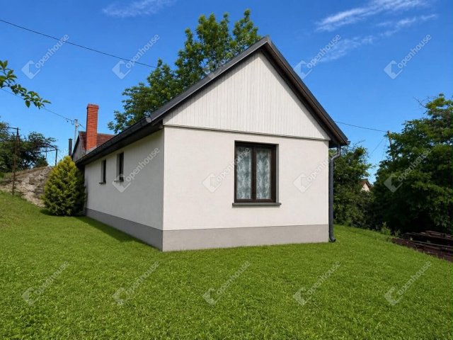 Eladó nyaraló, Zalaegerszegen 8.9 M Ft, 2 szobás
